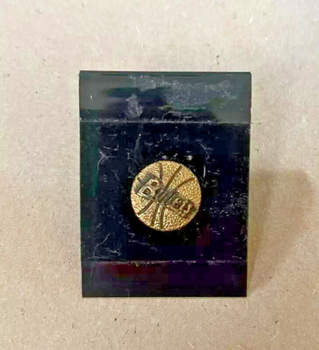 1970's NBA Baltimore Bullets Pin Pinback 5/8