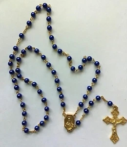 ROSARY IN COBALT BLUE GLASS BEADS AND GOLD TONED MEDALLION ,CRUCIFIX - Picture 1 of 3