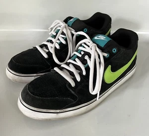 NIKE RUCKUS SUEDE LOW BLACK GREEN SKATEBOARD SNEAKERS 395770-013 SIZE 13 - Picture 1 of 9
