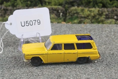 Husky UK Yellow #15 Studebaker Wagonaire No TV crew Fair-Good FNQHotwheels U5079 - image 1 of 4