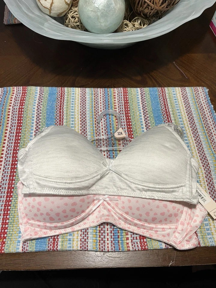 NWT 2 Catherine Malandrino Bras 32A - Image 1 of 4