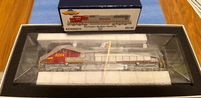 Athearn Genesis HO  SD75I Burlington Northern Santa Fe #8284 New In Box - Image 1 of 4