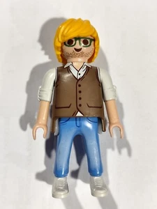 PLAYMOBIL CHICO RUBIO CHALECO Y VAQUEROS - 18/9/20 - Picture 1 of 1