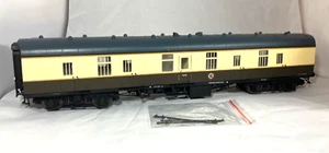 Heljan 4953 O Gauge 57' BG Chocolate and Cream BR Mk1 coach. Used. Box tatty #B - Picture 1 of 12