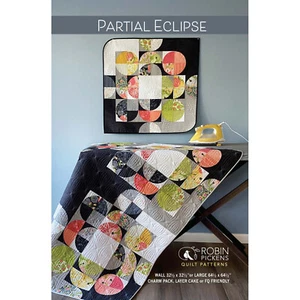 PARTIAL ECLIPSE  ~ Quilt Pattern ~ by Robin Pickens ~ 32.5"  or 62.5" Square - Picture 1 of 2