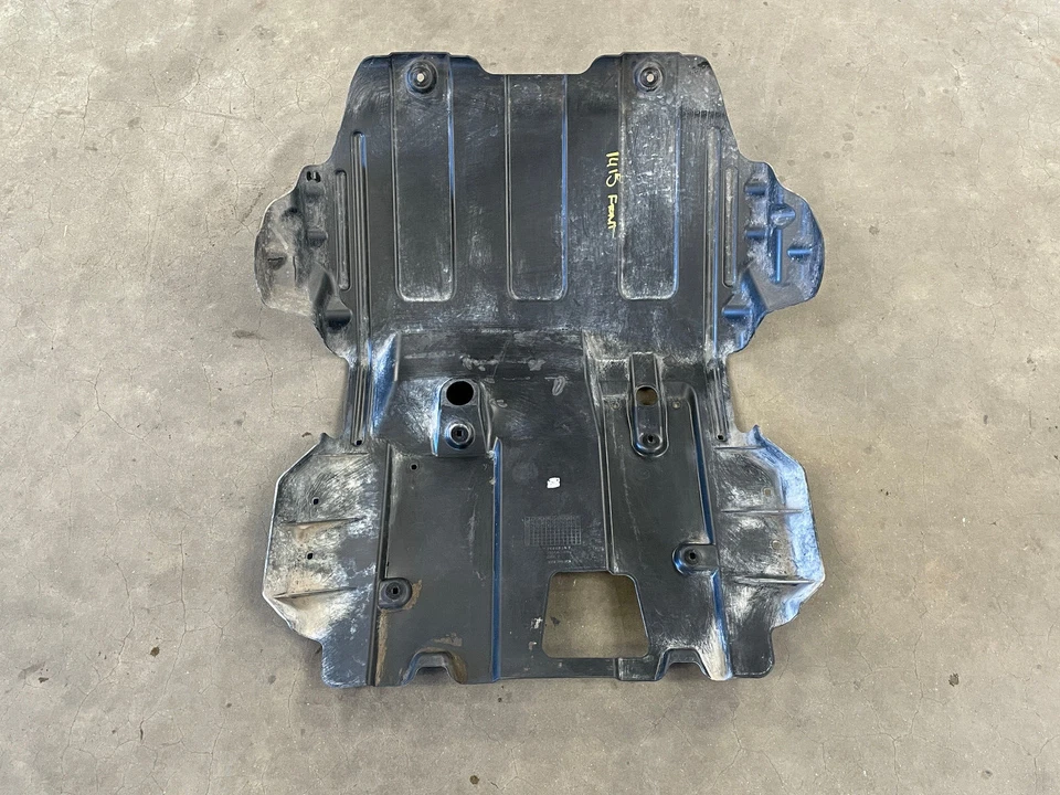 GMC Yukon 2015-2020 parte delantera debajo de la carrocería placa de deslizamiento panel protector cubierta 1415 OEM Foto 1 de 4