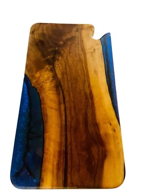 环氧树脂奶酪托盘/蓝色环氧树脂河 Charcuterie 板 #88 — 第 1/4 张图片