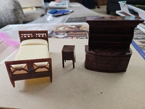 Renwal/Superior Vintage Dollhouse 3 Pieces - Picture 1 of 9
