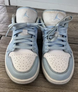 Nike Mujer Air Jordan 1 Zapatos Bajos Blanco/Azul Hielo (DC0774-141) Talla 9.5 - Imagen 1 de 8