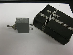 Airpax 510-A-501 Circuit Breaker .50A 120V 60 - Picture 1 of 3