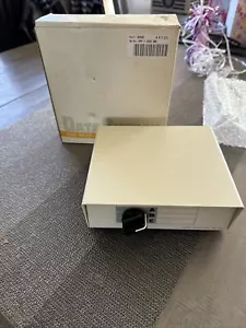 Neu im Karton Kabelführung manuelle Datenschalterbox - Bild 1 von 5