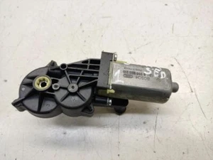 Chrysler 300 - 300C 2008 Front right seat adjustment motor 0390203211 AAA19025 - Picture 1 of 6