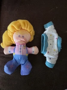 Vintage 1987 Smooshees Fisher Price Puppe meliert blond Mädchen mit blauen Jeans - Bild 1 von 6