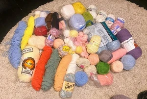 HUGE Lot Of Yarn Full/partial Skeins 7 Lbs Pastels - Picture 1 of 13