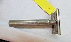 Vintage Gillette Safety Razor        (19 - Picture 1 of 9