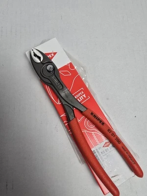 KNIPEX 82 01 200 Twingrip 8" Slip Joint Pliers - Image 1 of 2