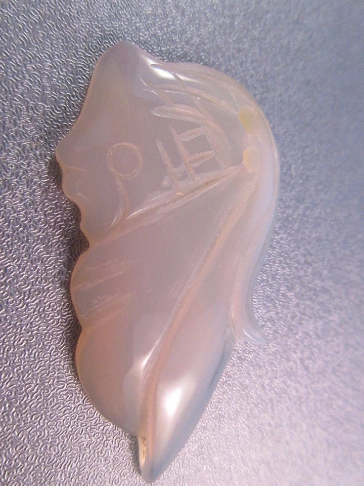 Colgante Feng Shui ágata gris tallado 1 pieza Foto 1 de 1