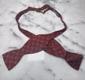Vintage Whiteaways 100% Silk Paisley Maroon Self Tie Bow Tie Made In England - Picture 1 of 5