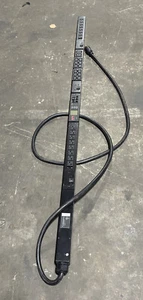 APC AP8870 Vertical Power Distribution (30 Outlets) Rack Metered Managed - Picture 1 of 7