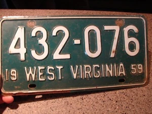 Vintage Green Metal West Virginia License Plate 432-076 Embossed Letters Preowne - Picture 1 of 8