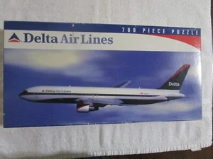Delta Air Lines (Boeing 767) Puzzle 700 Pezzi (1997, Giochi Co) - Foto 1 di 13
