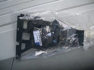 SOPORTE PARACHOQUES TRASERO MERCEDES C230 C240 C280 C320 C350 01 02 03 04 05 06 07 OEM - Imagen 1 de 2