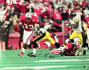 WI Badgers Heisman Winner RON DAYNE Signed 16X20 Photo #2 w/ 99H AUTO - BAS - Picture 1 of 1