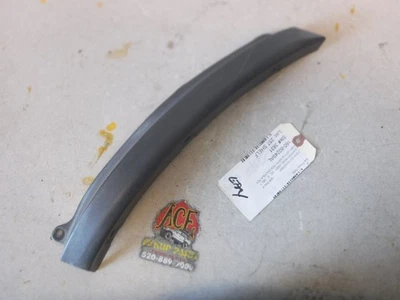 96-00 Toyota RAV4 4 DOOR OEM Left Drivers Rear Quarter Panel Moulding Trim Foto 1 de 4