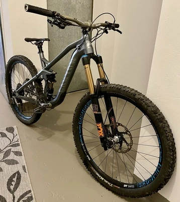 Mountainbike Canyon Strive AL 7.0, Größe M, Farbe: Jet Grey - Bild 1 von 4