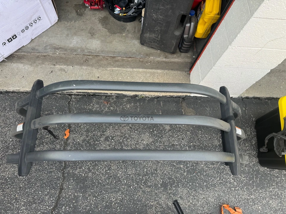 Used OEM Toyota Bed Extender Fits '22-'25 Toyota Tundra PT392-34220 - Image 1 of 3