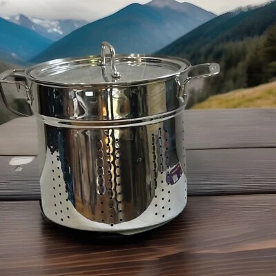 ALL CLAD 9.5/10.5 STAINLESS STEEL DOUBLE STRAINER INSERT COLANDER WITH LID - Image 1 of 4