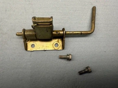 HONDA CT70 CT 70 TRAIL OEM 1981 PESTILLO ASIENTO BISAGRA CAPTURA 77230-098-680 Foto 1 de 4