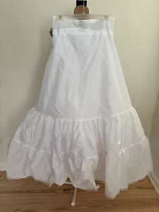 David's Bridal Petticoat, Multilayer, Long, White, Size 16 - Picture 1 of 3