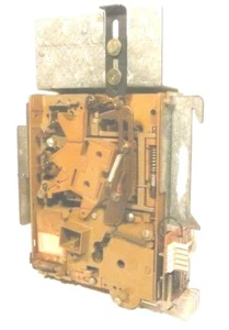 ROWE R-85 JUKEBOX part: Tested / Working COIN MECHANISM - good smooth action - Picture 1 of 2
