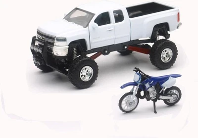 全新 Ray Toys SS-54416 1: 43 比例 白色 适合雪佛兰 Silverado 4x4 带 YAM Dirt Bi — 第 1/3 张图片