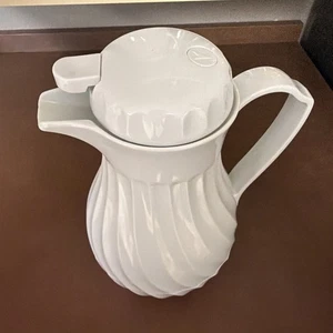 Vintage 80er Connoserve Thermo Kaffeekaraffe Nr.4022 weiß  - Bild 1 von 4