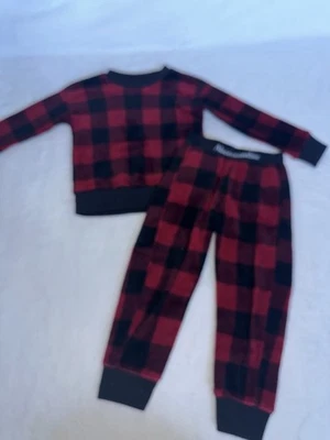 Abercrombie Kids 5/6 Red Buffalo Plaid Pajama Pullover Flame Resistant Sleep Set - Image 1 of 4