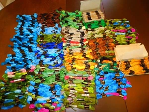 Huge lot 504 Vintage EMBROIDERY FLOSS Thread Skeins Multicolored DMC Peri-Lusta - Picture 1 of 11