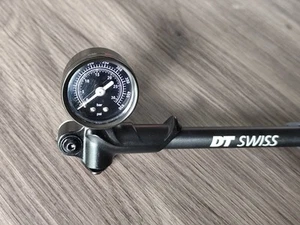 DT Swiss Shock Pump - Picture 1 of 3
