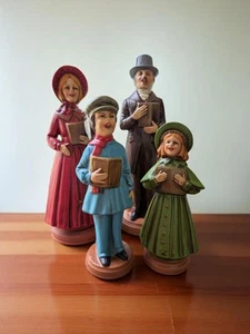 Vintage Dickens Christmas Caroler Figurines AAI Japan MCM 1960s Set Of 4 Figures - Picture 1 of 17