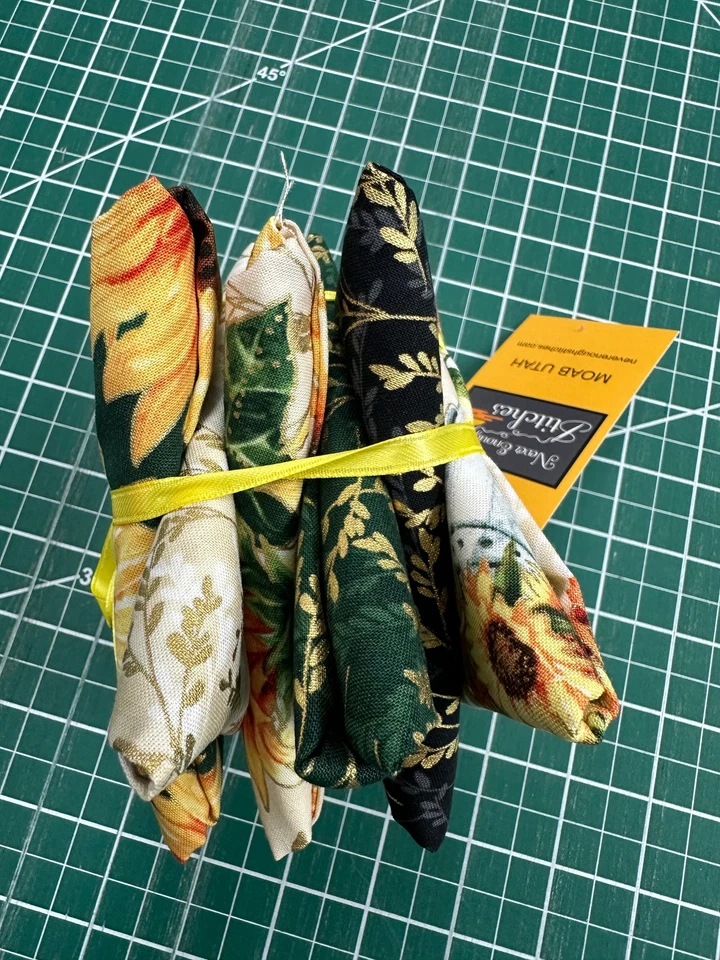 Fall Blooms FQ - 6 Bundle - Image 1 of 3