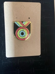 Apple Watch 10th Anniversary Pin Global Close Your Rings Day Official Badge DD6 - Picture 1 of 2