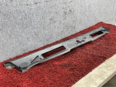 Panel de cubierta de parrilla de ventilación limpiaparabrisas delantero BMW 08-13 E82 OEM B12 Foto 1 de 4