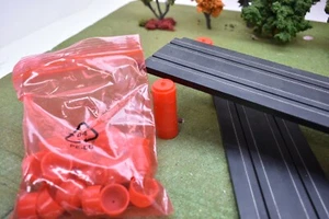 AUTO WORLD TRX101 SUPPORT AND FLAGS - Picture 1 of 6