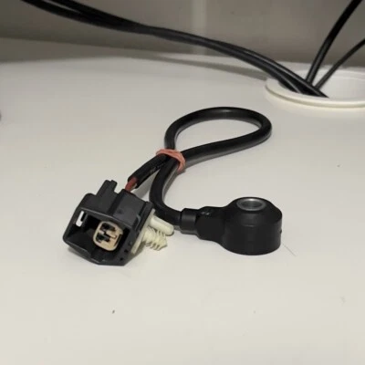 Датчик детонации двигателя Lincoln LS 3,0 л V6 2003-2005 - Изображение 1 из 3