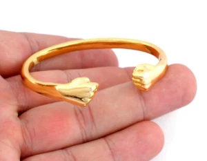 Pulsera perforadora latón chapado en oro brillante (62 mm tamaño interior - ajustable) 5034 - Imagen 1 de 2