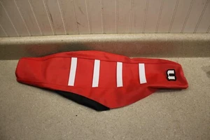 Cubierta de asiento acanalada roja 2408 A21 KTM 85 SX Nihilo 2018-2024 - Imagen 1 de 8
