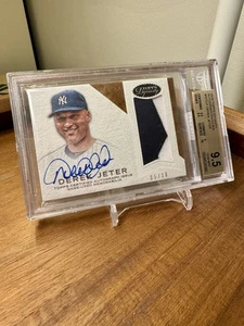 #5/10 BGS 9.5! 2016 Topps Dynasty Derek Jeter Used Patch On-card Auto Yankees - Picture 1 of 3