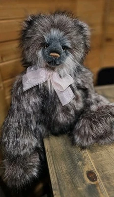 Charlie Bears Christian 23" Foto 1 de 4