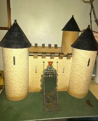 château fort starlux - Photo 1/2